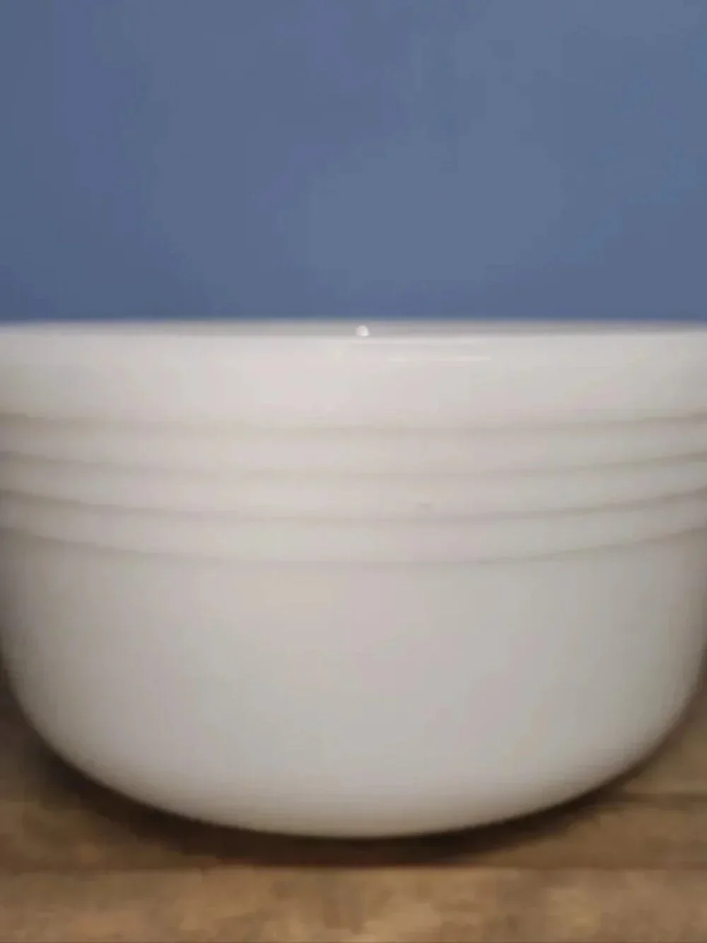 Pyrex  Ribbed Milk Glass 4 Qt Mixing Bowl